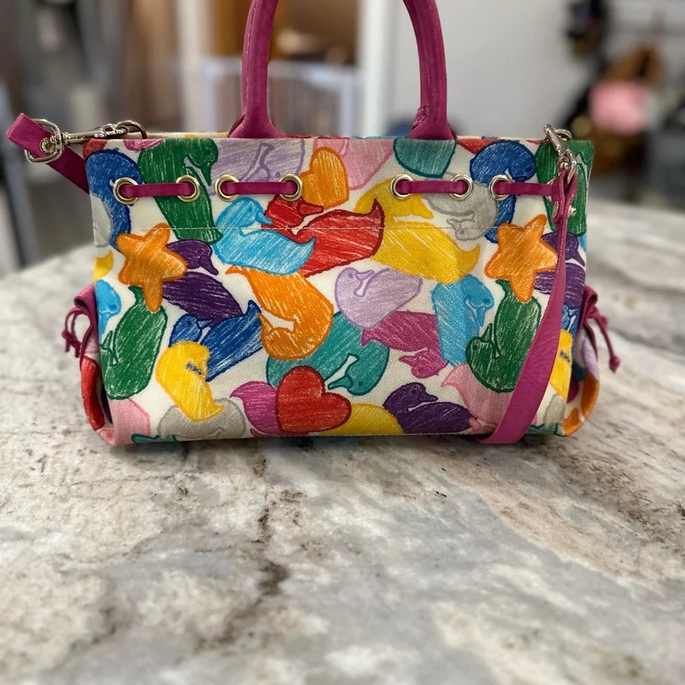 Rare beautiful duck Dooney crossbody pink leather strap